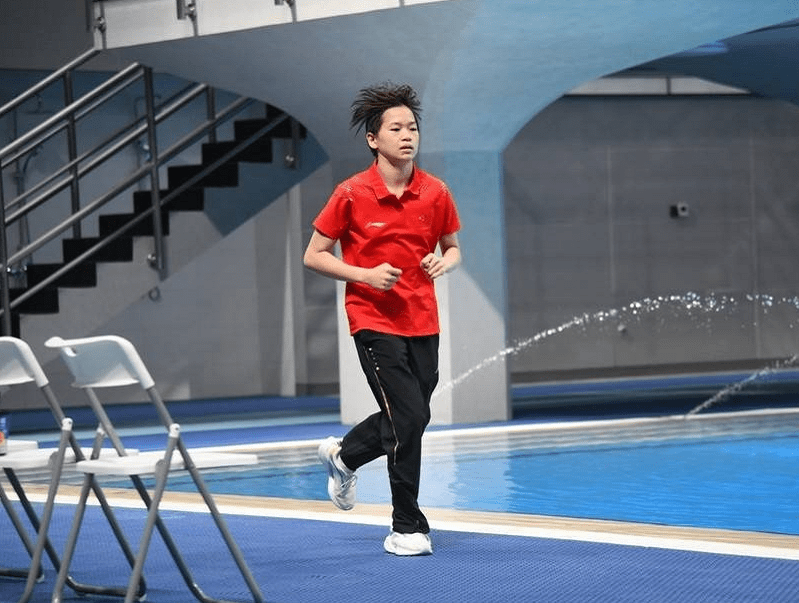 包含Karsa回归赛场，大胜首场状态亮眼，拜仁观众沸腾！的词条