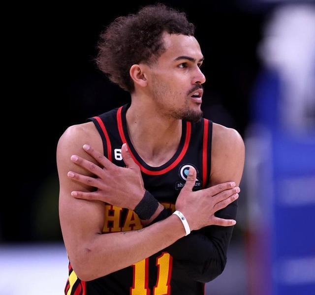 科维托娃赛事官方发布逆转新规，老鹰争议不断！